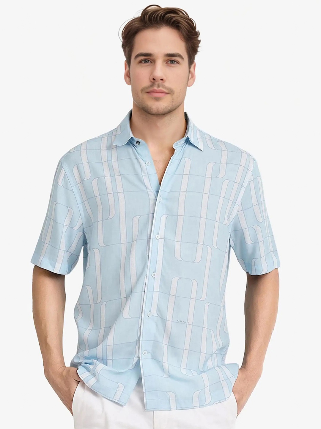 

RARE RABBIT Men Comfort Spread Collar Checked Casual Shirt, Blue