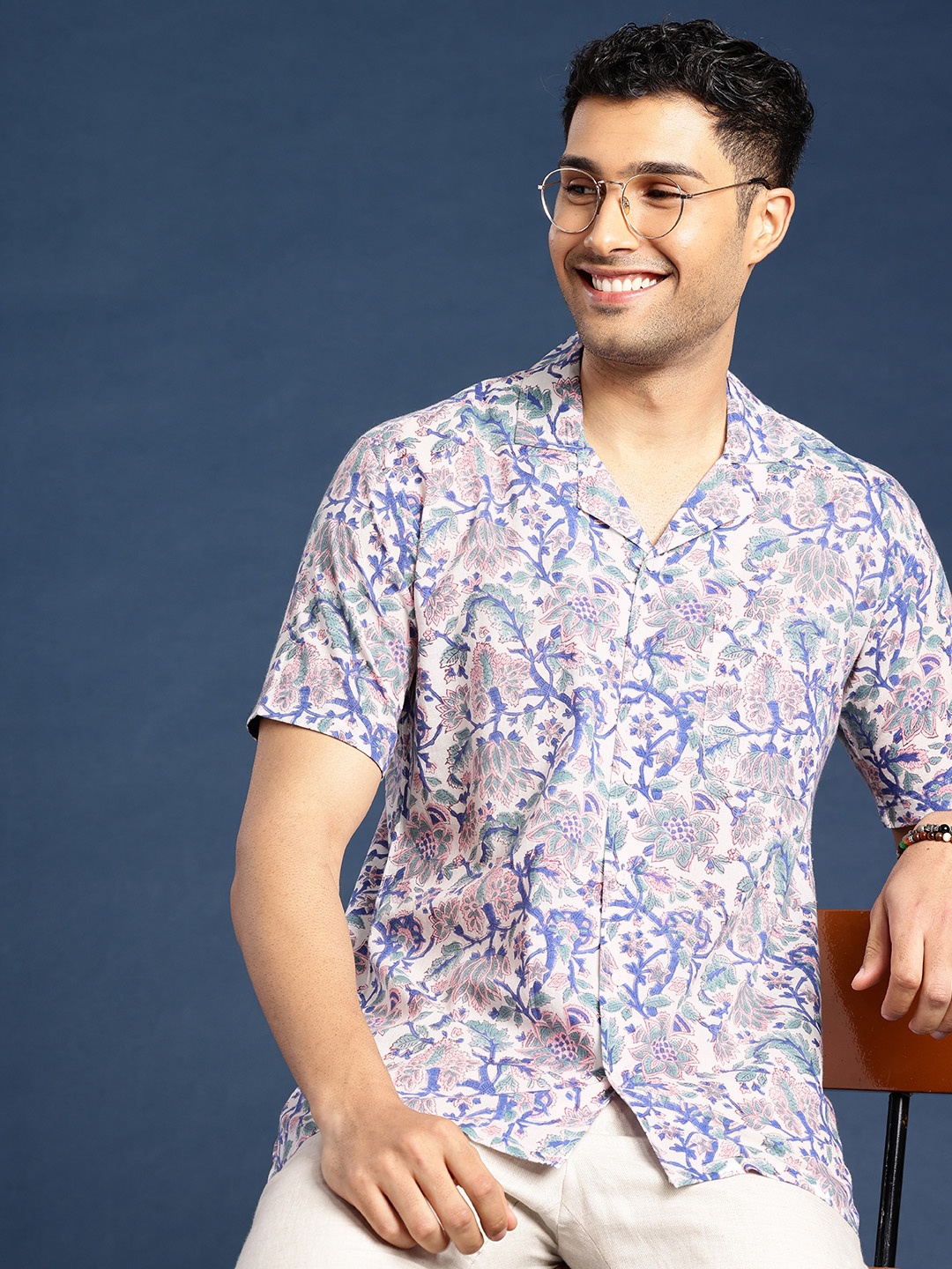 Taavi Men Comfort Floral Printed Casual Shirt, Multi