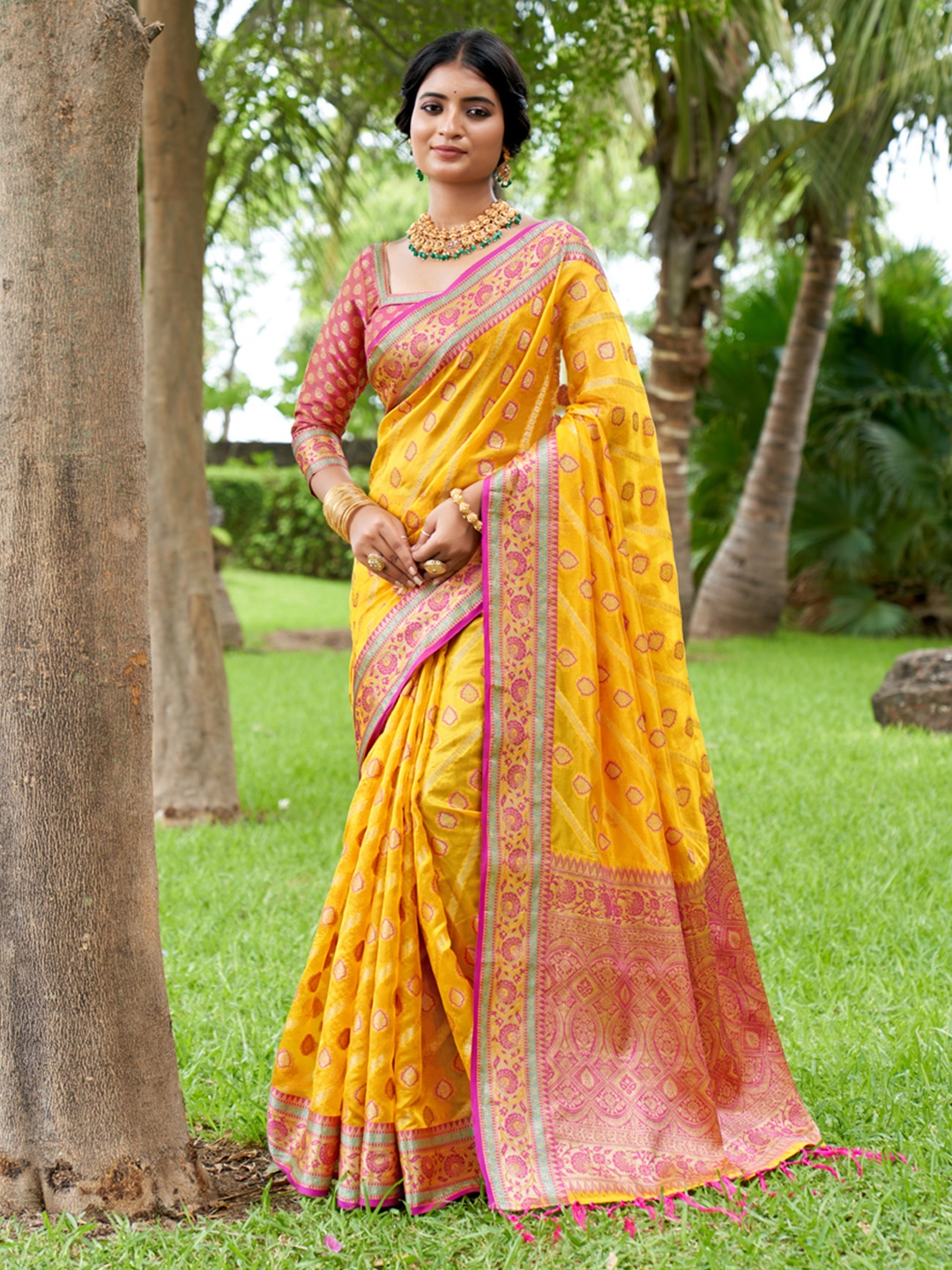 

SGF11 Woven Design Pure Zari Heavy Work Organza Lehriya Saree, Mustard