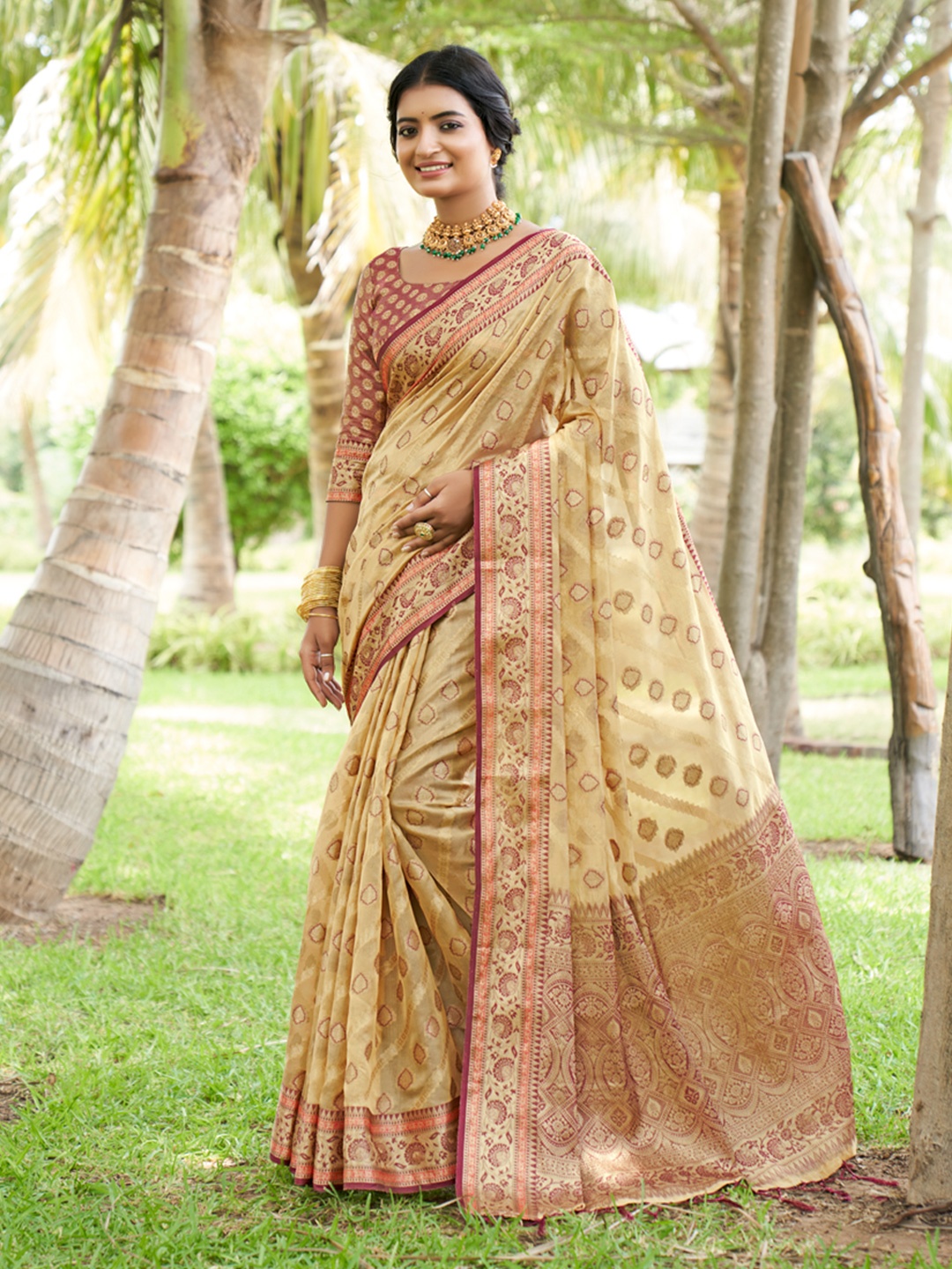 

SGF11 Woven Design Pure Zari Heavy Work Organza Lehriya Saree, Beige