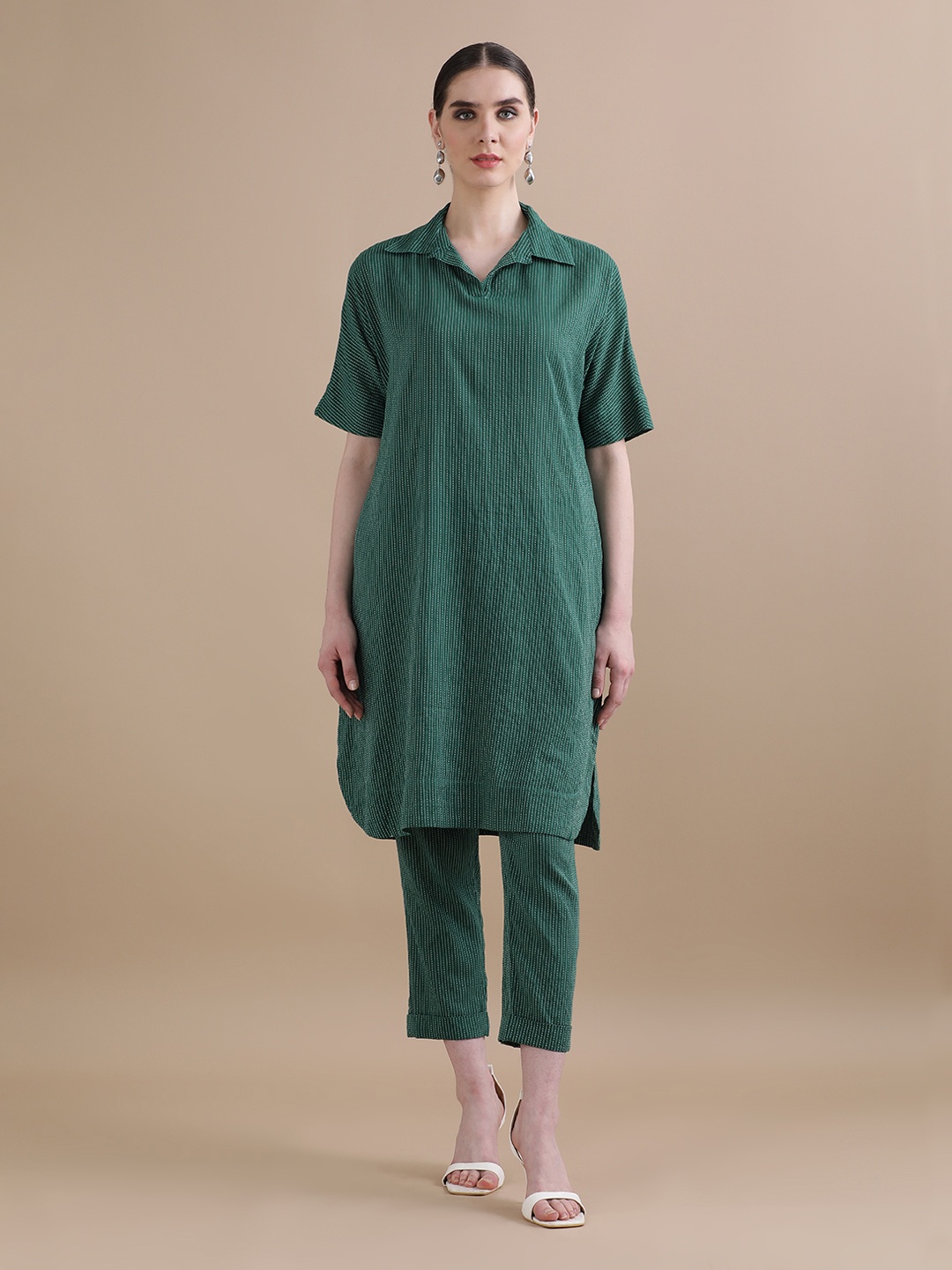 

BLACK & BLAH BLAH Embroidered Kantha Work Pure Cotton Kurta with Trousers, Green
