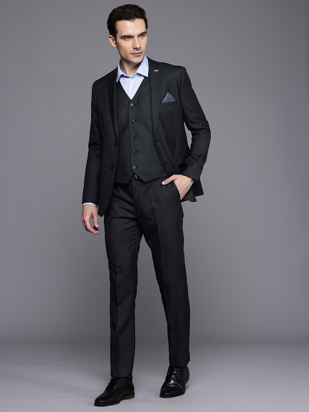 

Theme Men 3 Piece Solid Slim Fit Suit, Navy blue