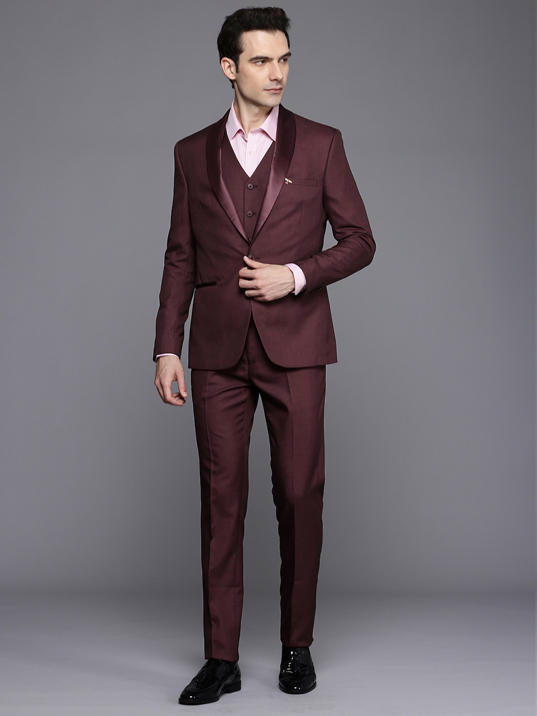 

Theme Men 3 Piece Solid Slim Fit Suit, Maroon