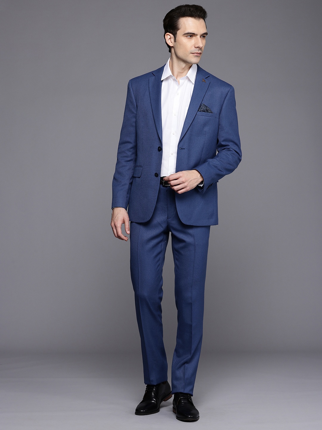 

Theme Men 2 Piece Solid Regular Fit Suit, Blue