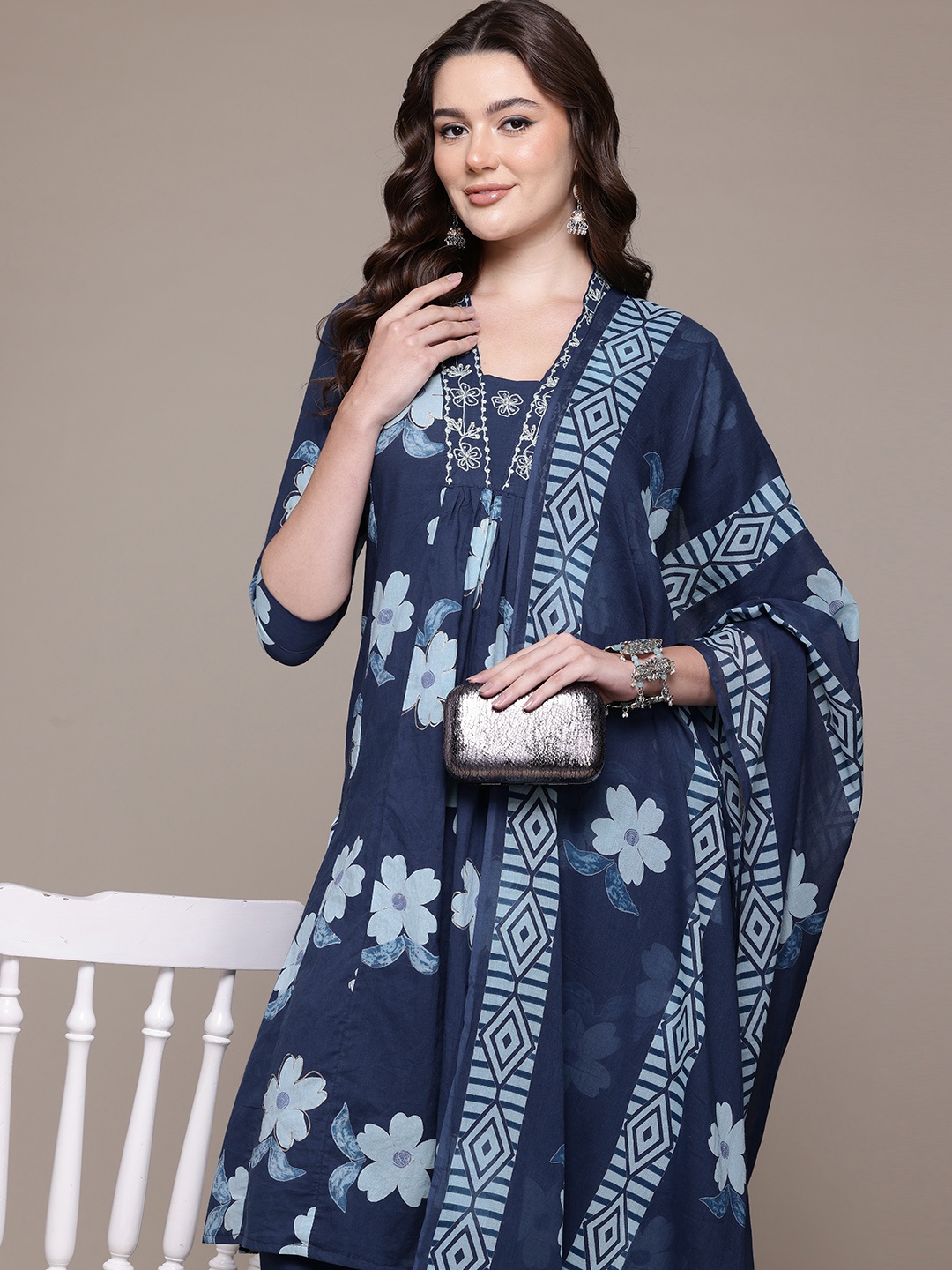 

Readiprint Floral Printed Pleated Thread Work Pure Cotton Kurta Set, Navy blue