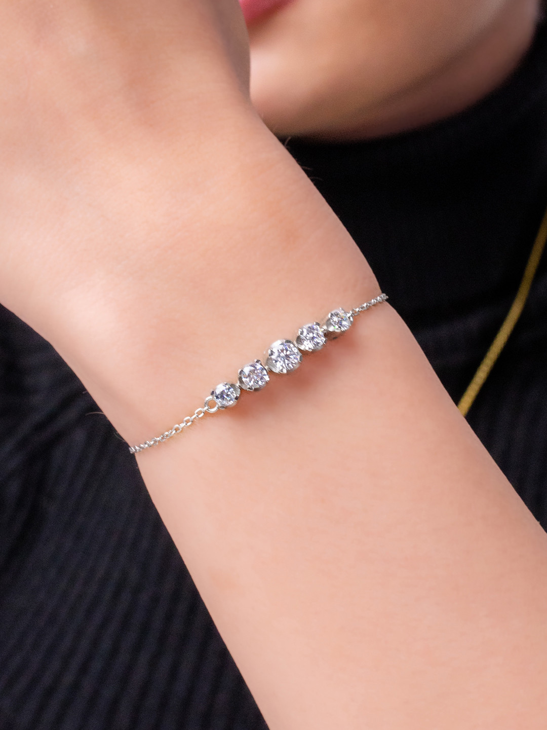 

Mabel 925 Sterling Silver Rhodium-Plated Emerald Sparkling Solitaire Chain Link Bracelet