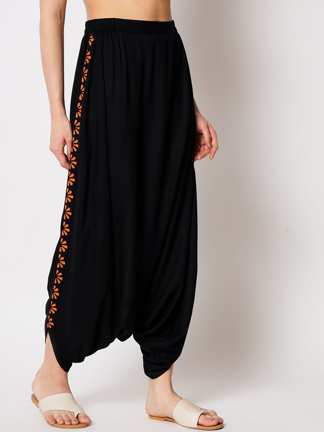 

9rasa Women Block Print Loose Fit Drop-Crotch Salwar, Black