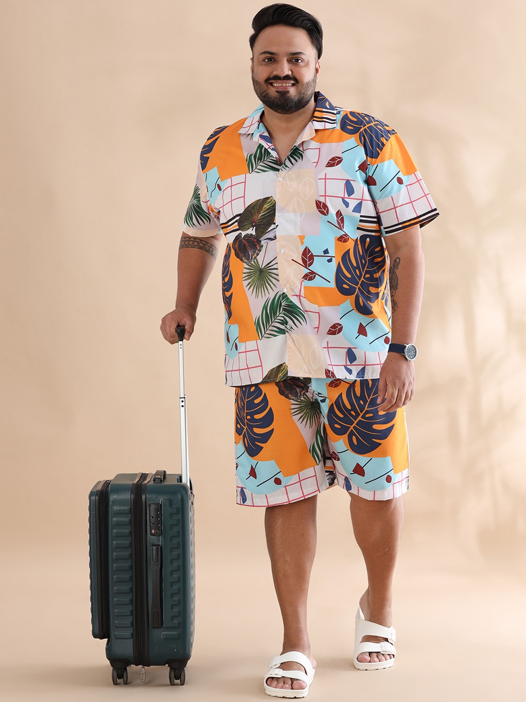 

Bushirt Plus Size Tropical Printed Cuban Collar Short Sleeves Shirt With Shorts, White
