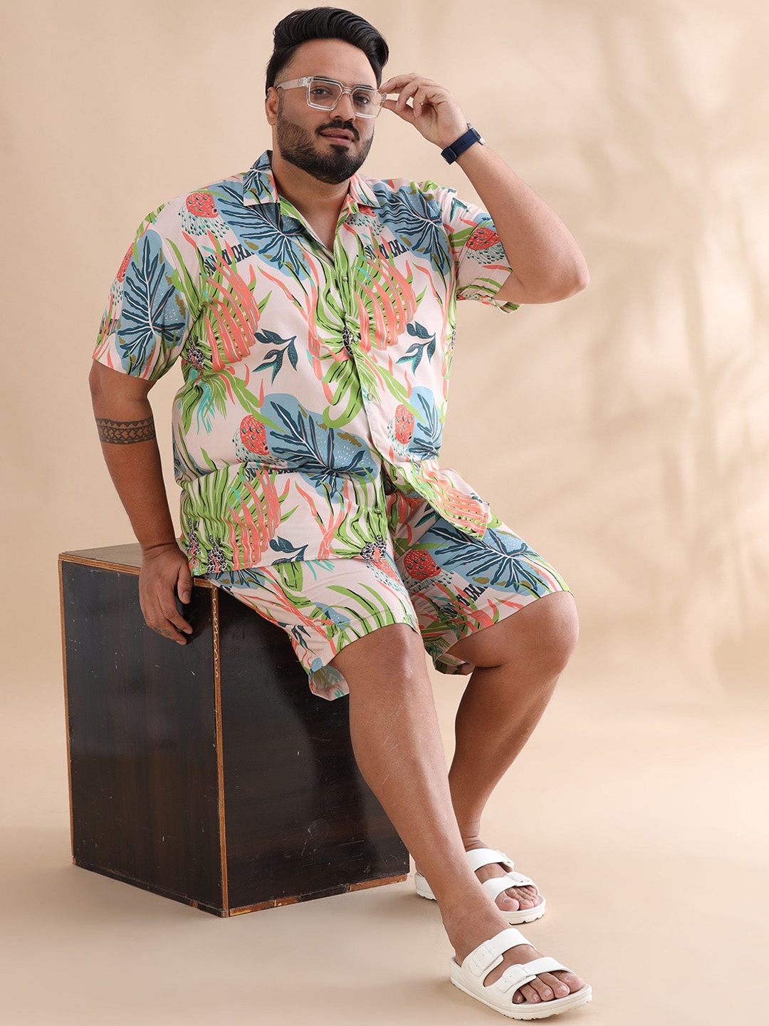 

Bushirt Plus Size Tropical Printed Cuban Collar Short Sleeves Shirt With Shorts, Green