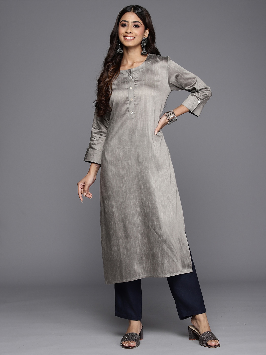 

Indo Era Round Neck Straight Kurta, Grey