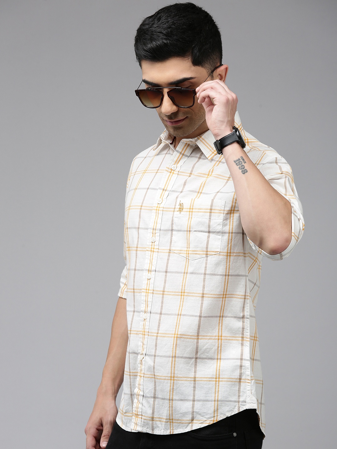 

U.S. Polo Assn. Checked Tailored Fit Opaque Pure Cotton Casual Shirt, Off white