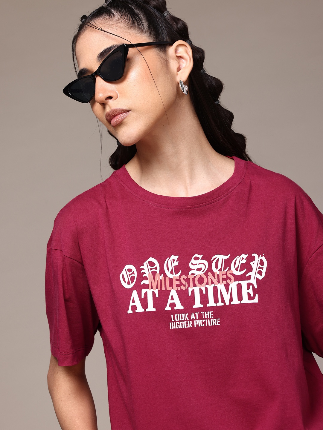 

The Roadster Lifestyle Co. Printed Drop-Shoulder Sleeves Pure Cotton Oversized T-shirt, Maroon