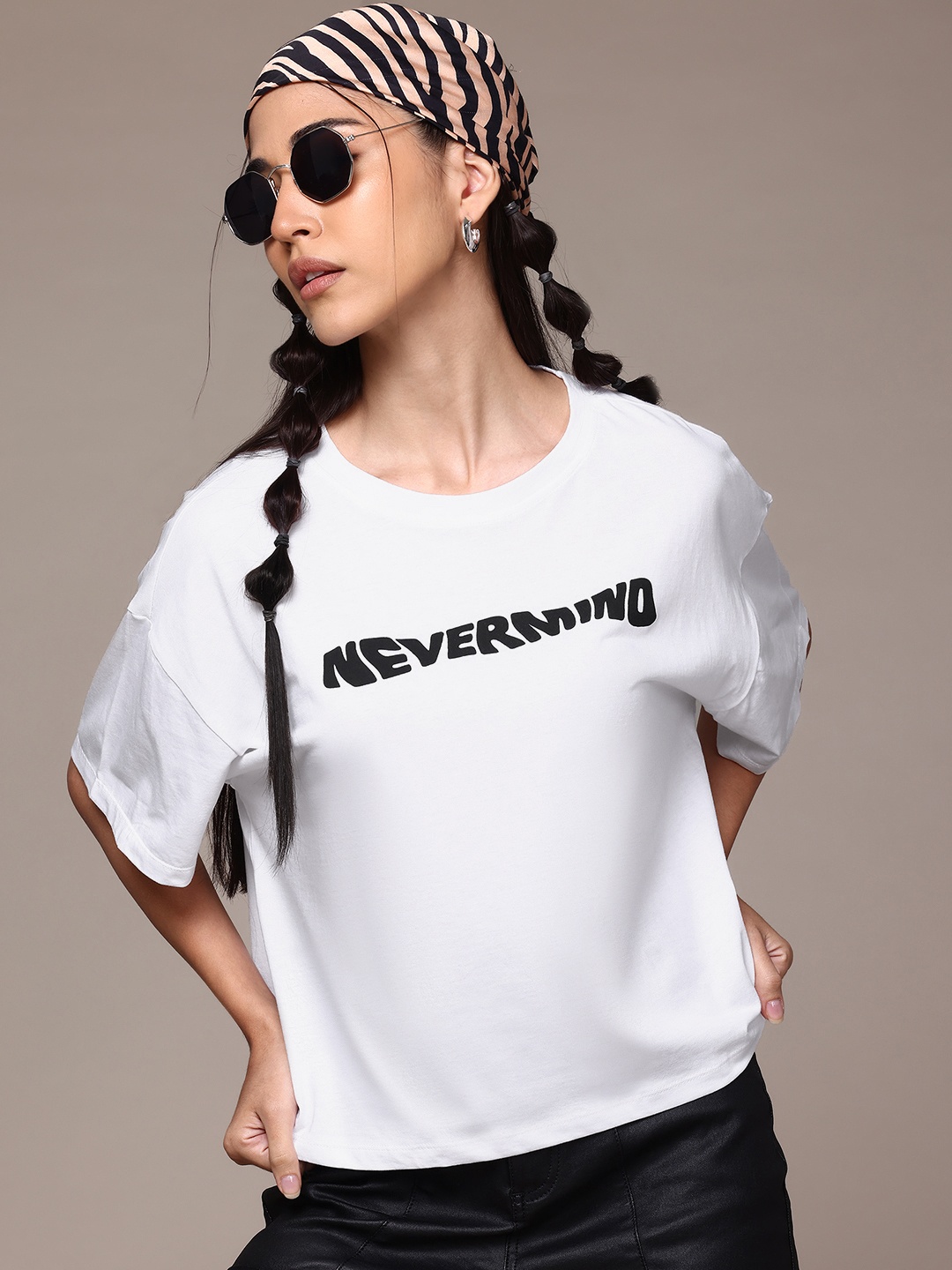 

The Roadster Lifestyle Co. Printed Drop-Shoulder Sleeves Pure Cotton Boxy T-shirt, White