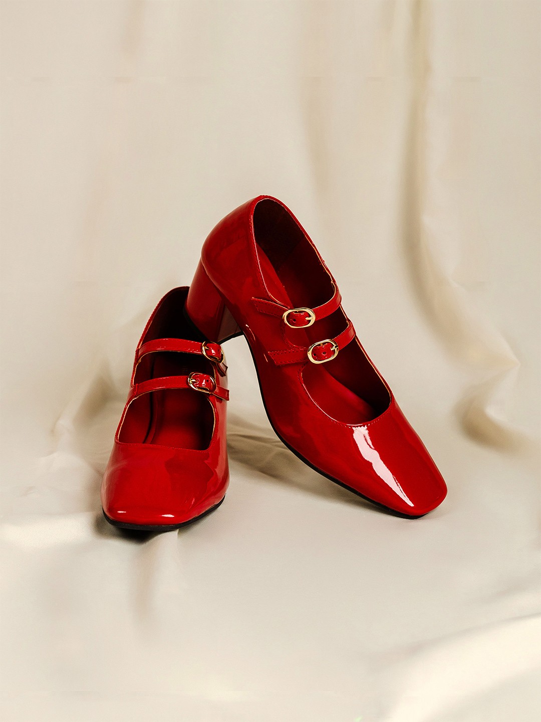 

Theater Women Printed Patent Leather Slip-on Sneakers, Red