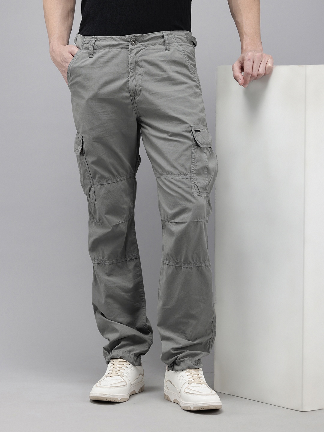 

U.S. Polo Assn. Denim Co. Men Straight Fit Cargos Trousers, Grey