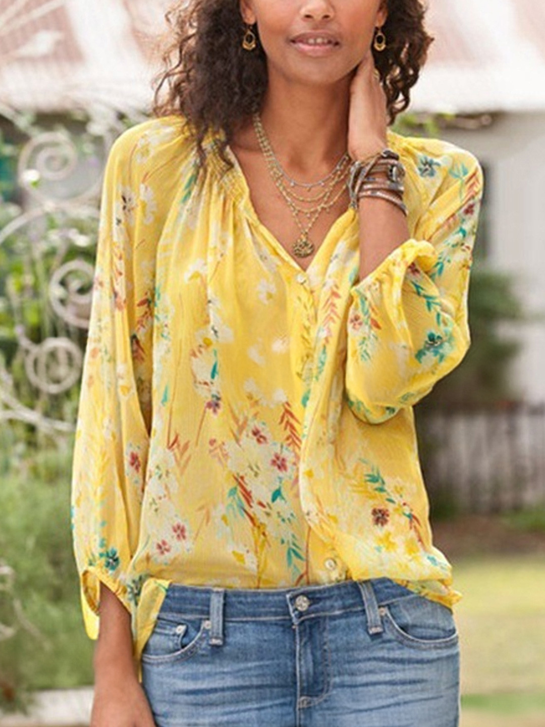 

StyleCast Floral Print Mandarin Collar Extended Sleeves Shirt Style Top, Multi