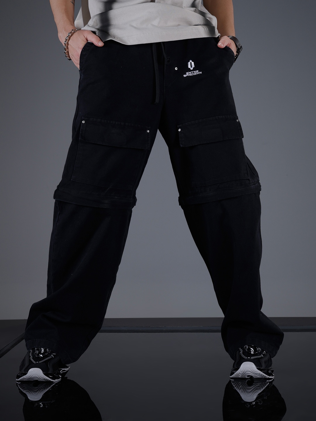 

SOKO STREET Men Loose Fit Wide Leg Trouser, Black