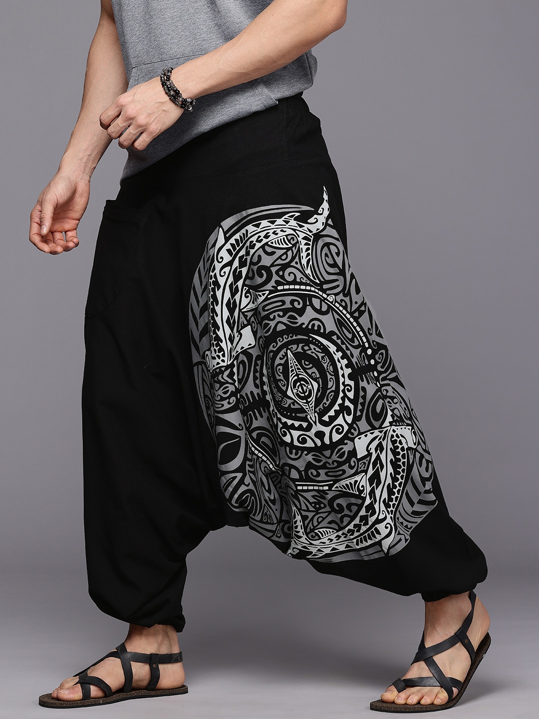 

The Veshti Company Printed Loose Fit Pure Cotton Harem Pants, Black
