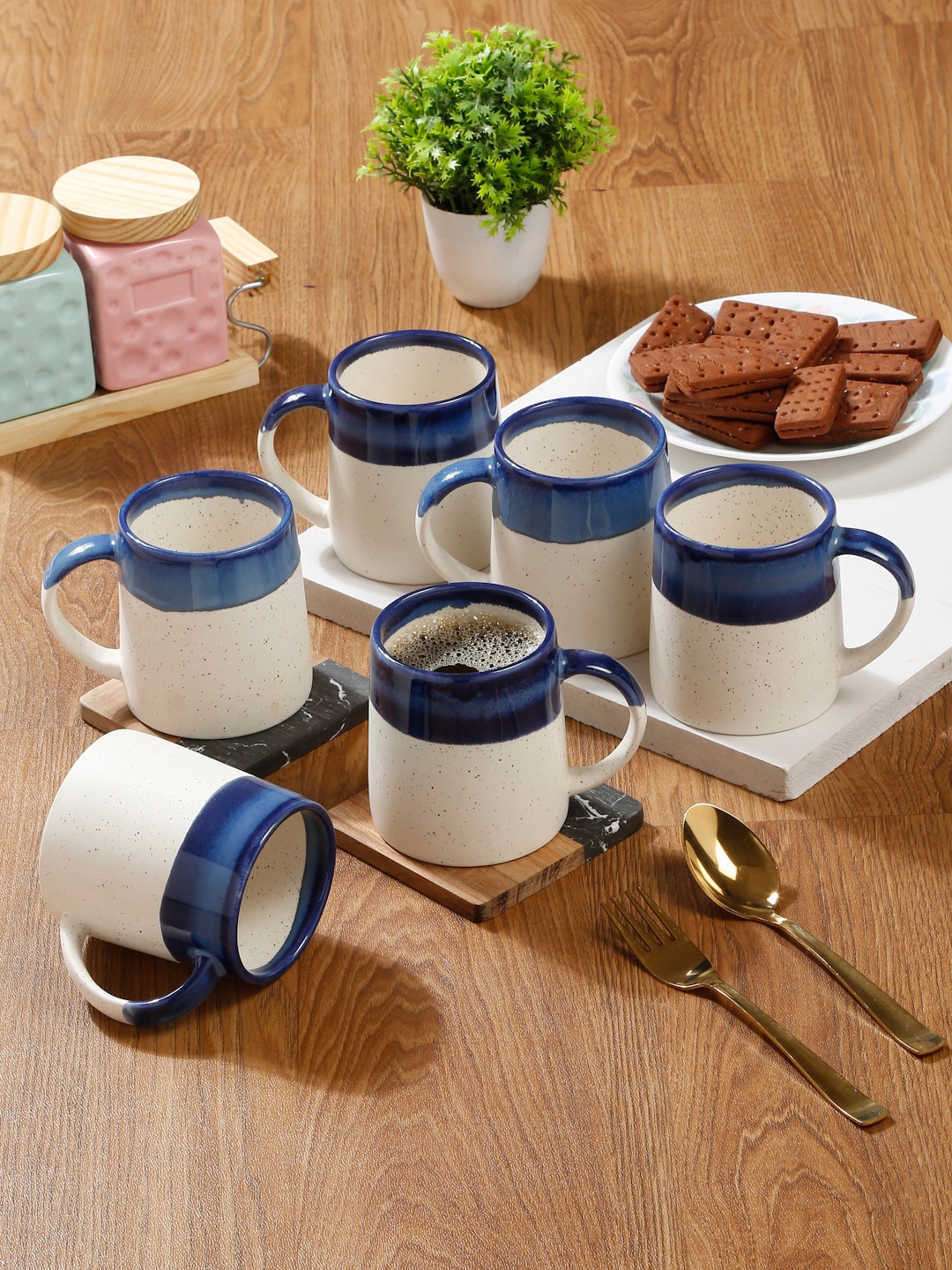 

Arrabi Blue & White 6 Pieces Printed Ceramic Glossy Lava Mugs 300ml Each
