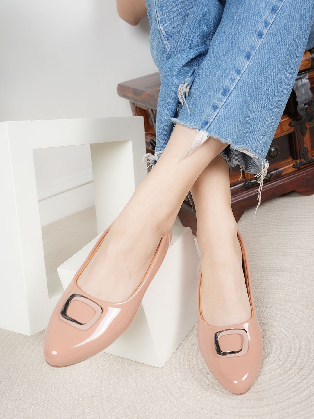 

DressBerry Women Ballerinas Flats with Buckles, Peach