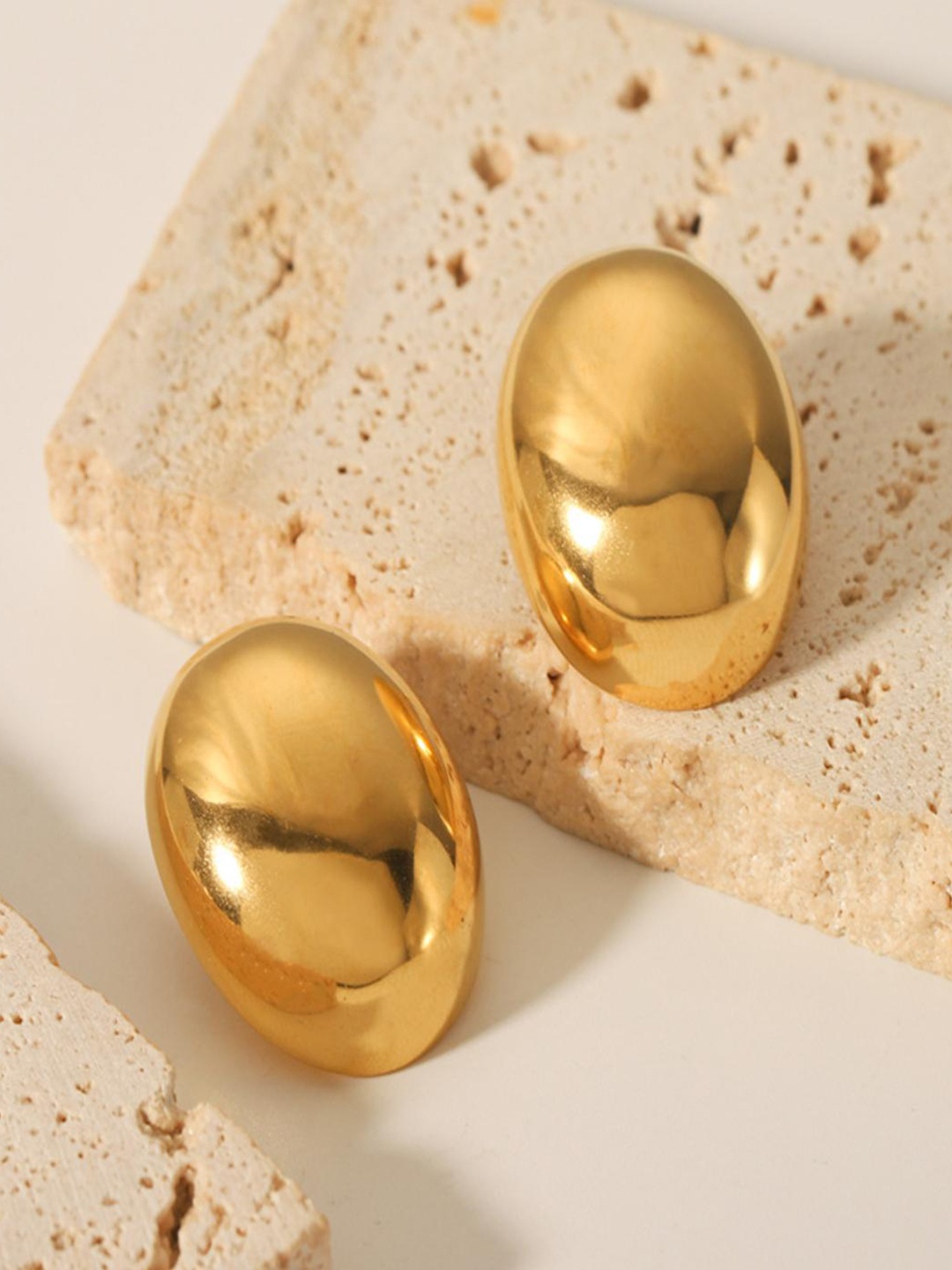 

AQUASTREET 18K Plated Waterproof Anti Tarnish Bean Shaped Stud Earrings, Gold
