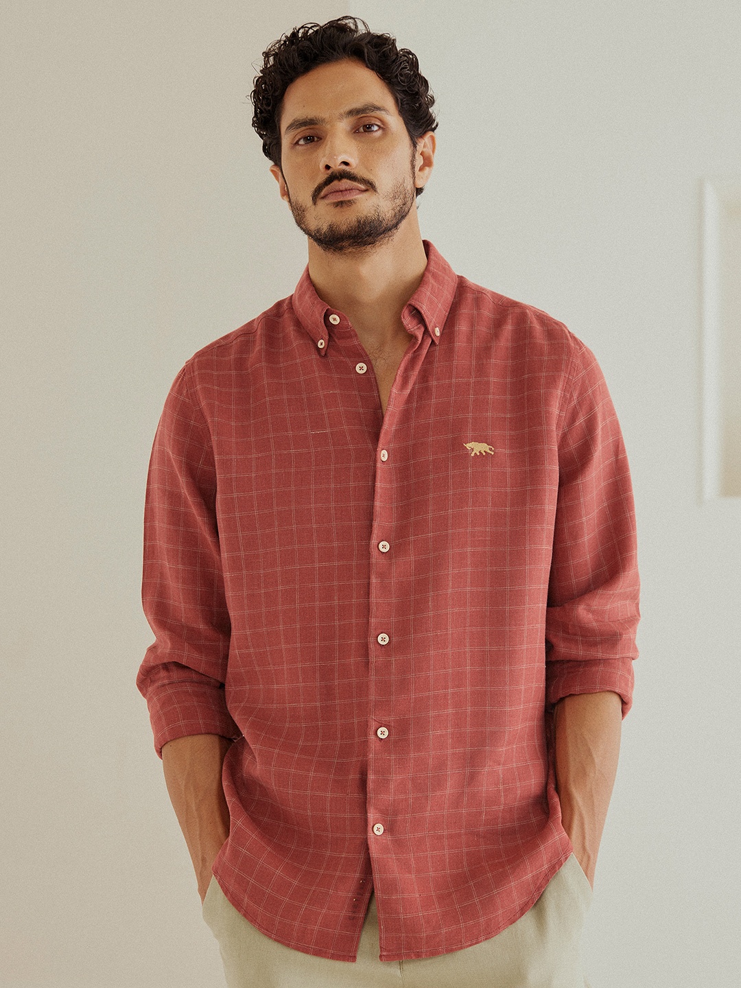 

Andamen Casual Men Checked Button-Down Collar Casual Shirt, Pink