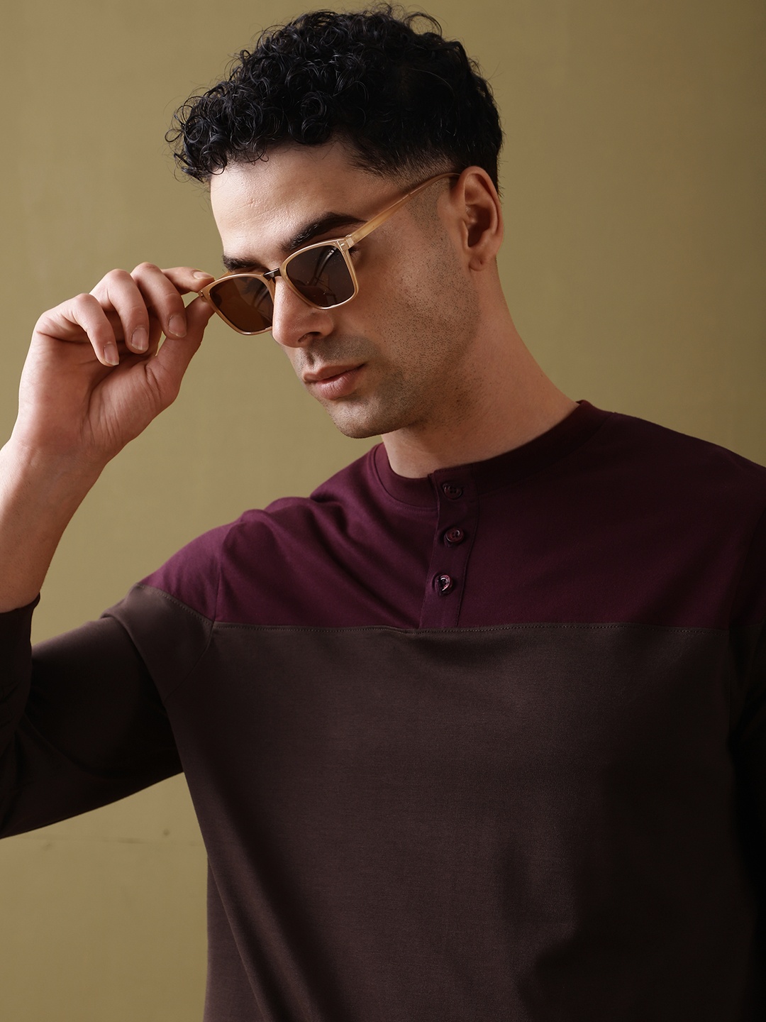

DILLINGER Men Colourblocked Super Combed Cotton Henley T-Shirt, Burgundy