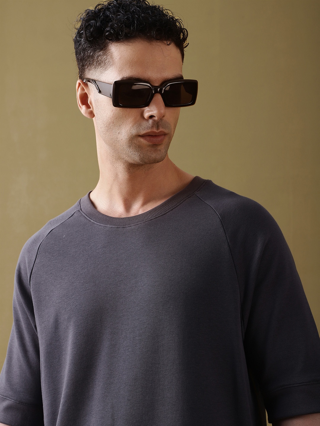 

DILLINGER Men Colourblocked Ultra Soft Drapey Cotton Raglan T-Shirt, Grey