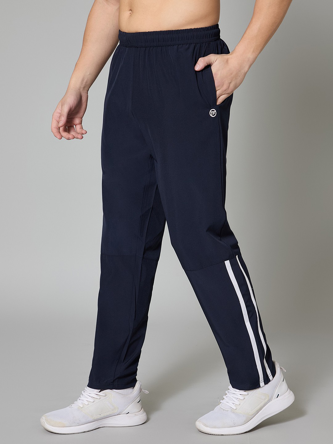

TURNFIT Men Mid-Rise Regular Fit Track Pants, Navy blue