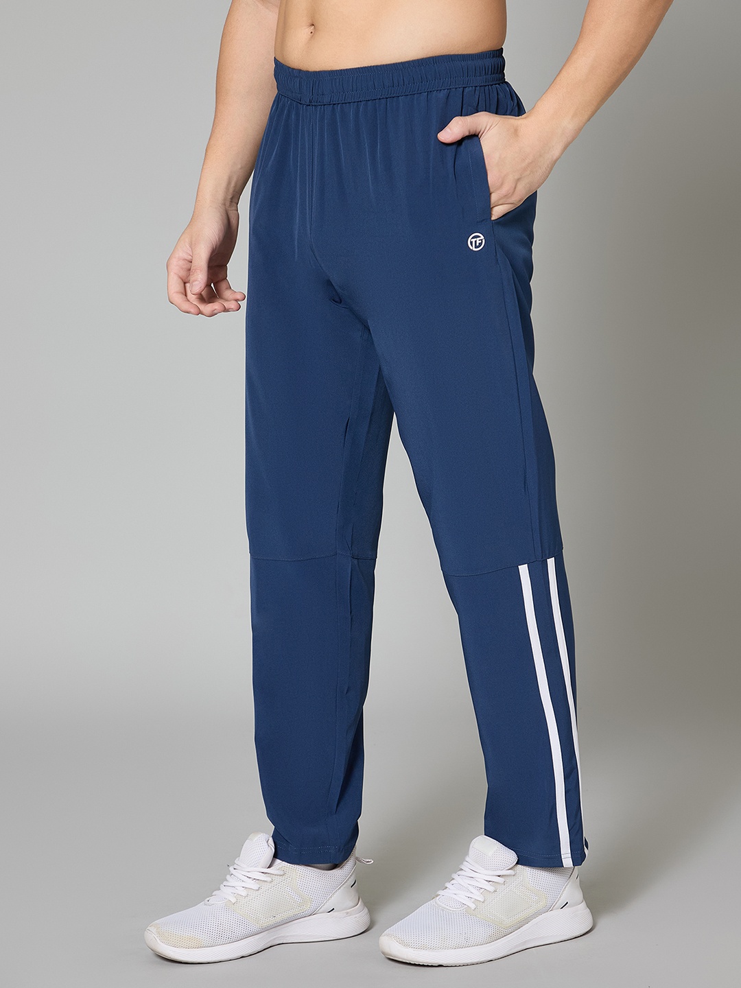 

TURNFIT Men Side Pockets Track Pants, Blue