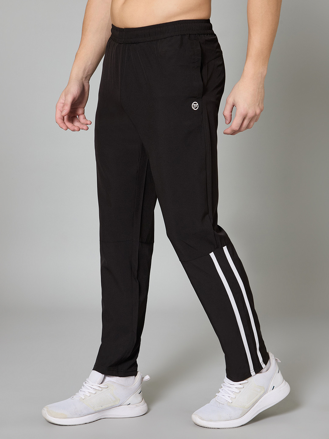 

TURNFIT Men Stiped Mid Rise Track Pants, Black