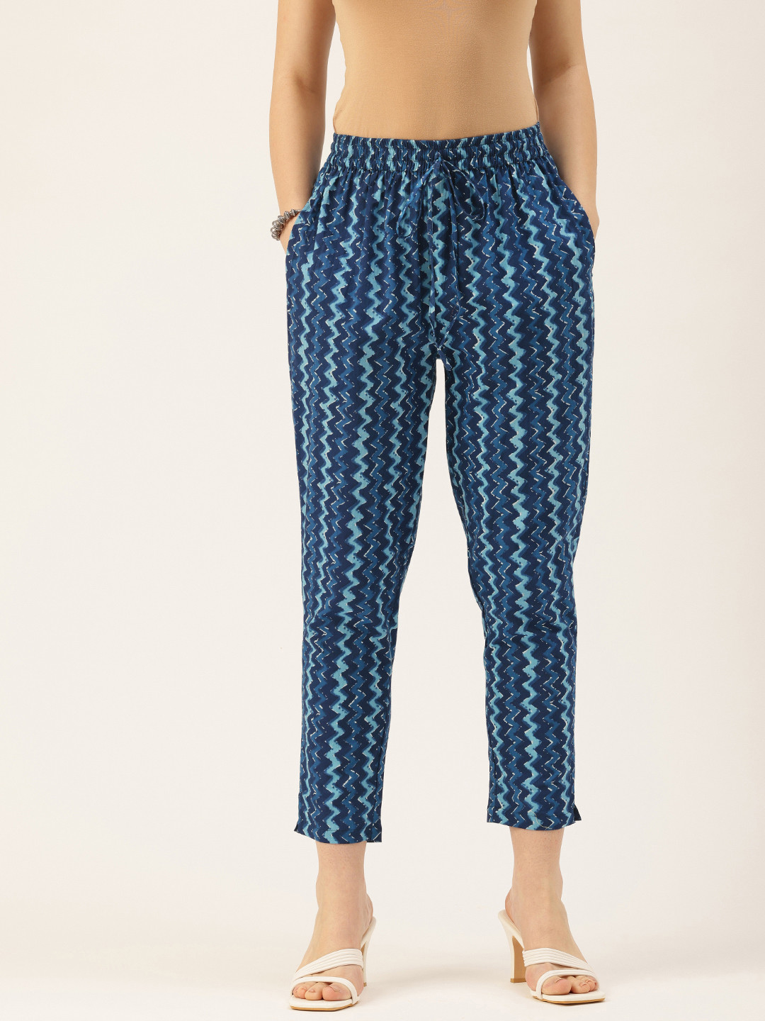 

AMUKTI Printed Pleated Trousers, Blue