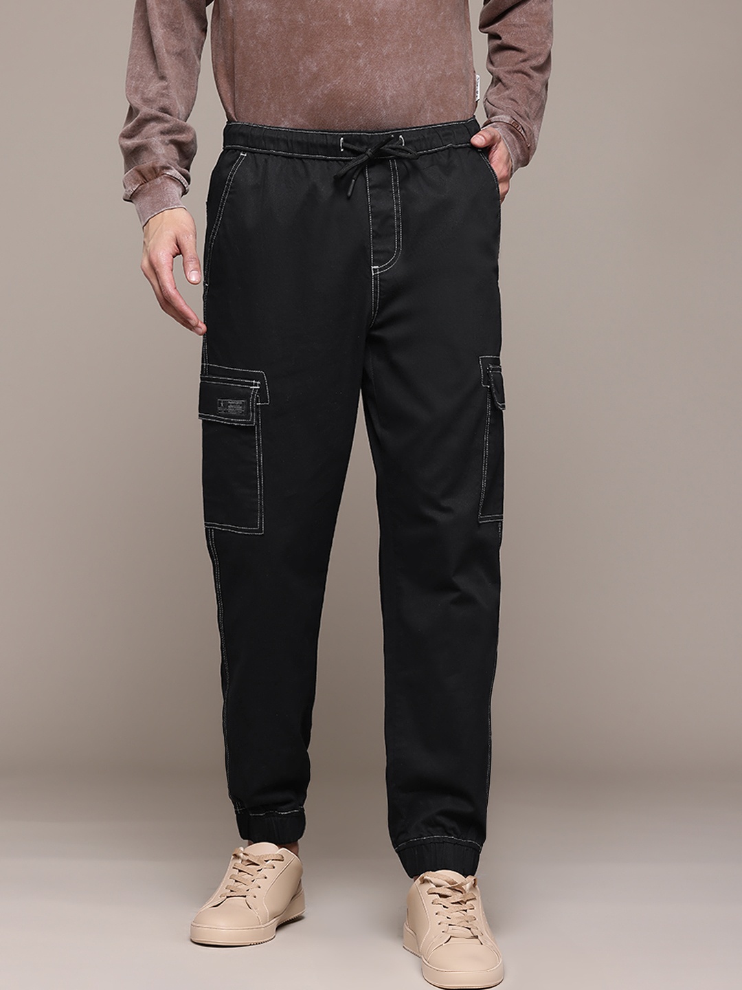 

The Roadster Lifestyle Co. Men Relaxed Fit Pure Cotton Cargo-Style Joggers, Charcoal