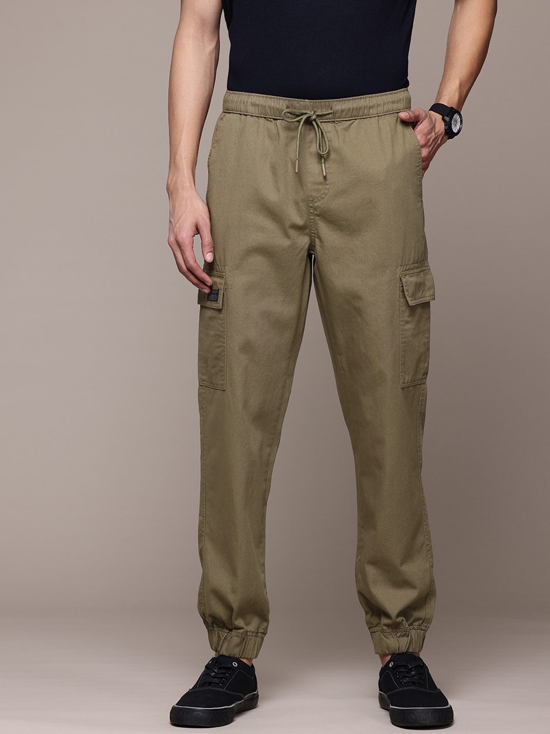 

The Roadster Lifestyle Co. Cargo Style Joggers, Olive