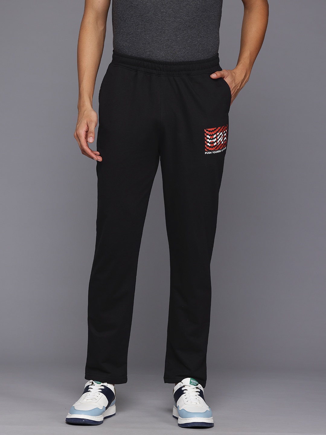 

HRX by Hrithik Roshan Men Lifestyle Track Pants, Black