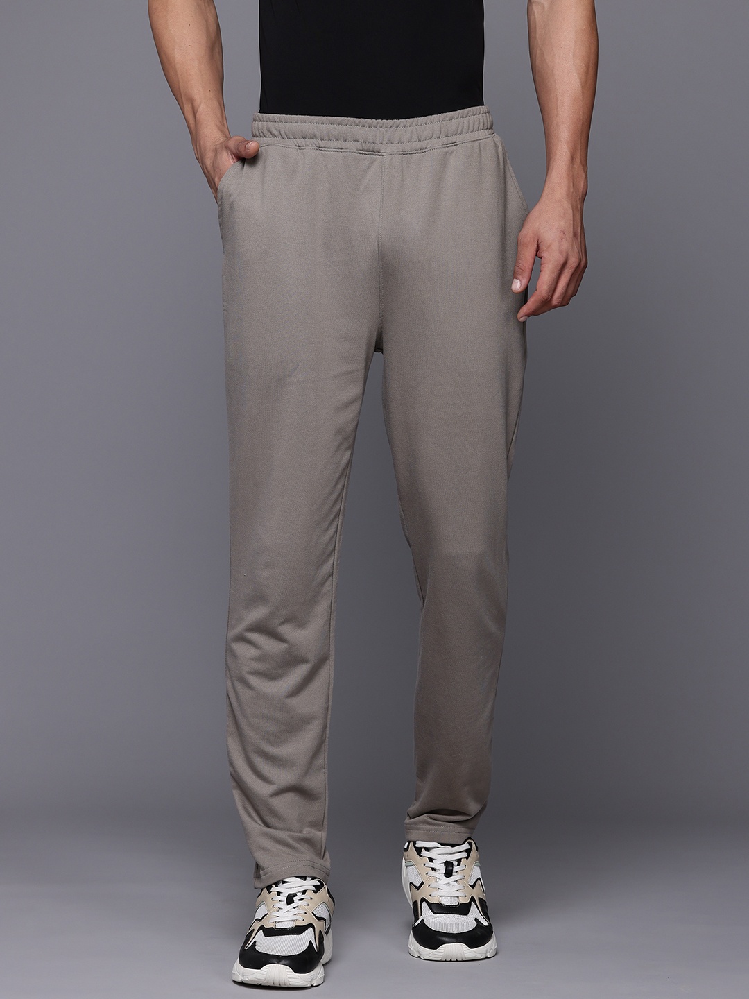 

HRX by Hrithik Roshan Men Lifestyle Track Pants, Grey
