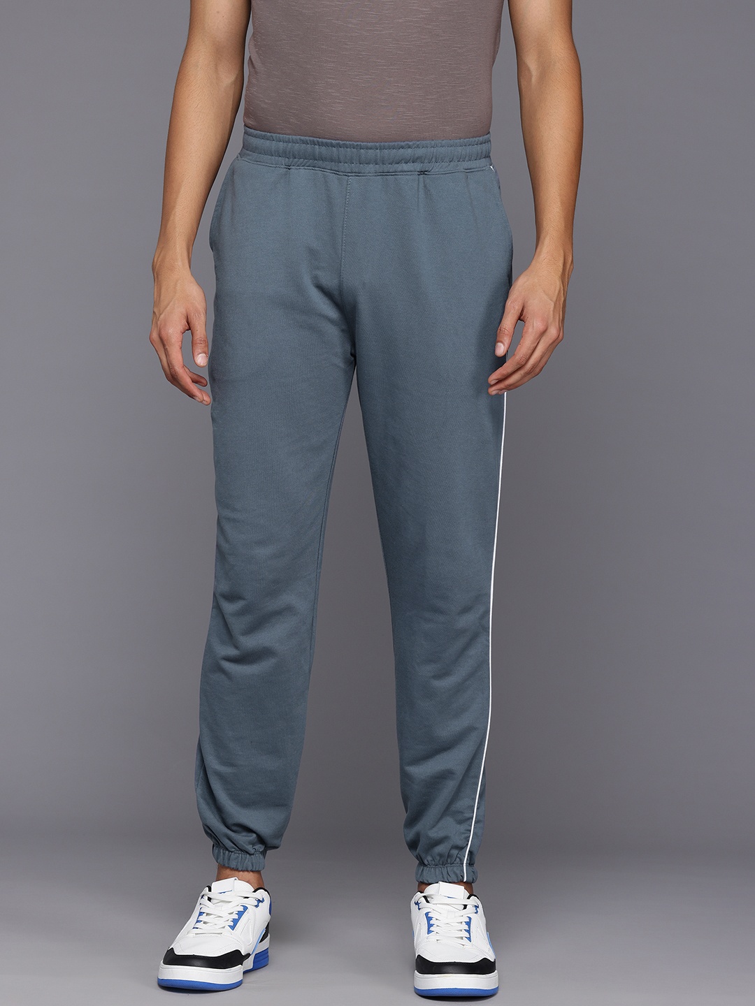 

HRX by Hrithik Roshan Men Casual Joggers, Blue