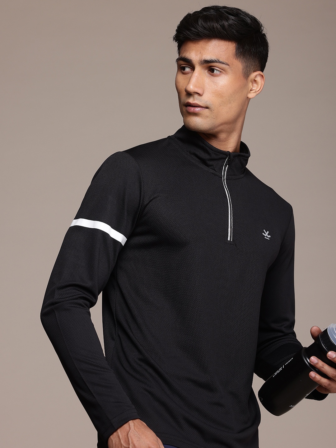 

WROGN Mock Collar Training T-shirt, Black