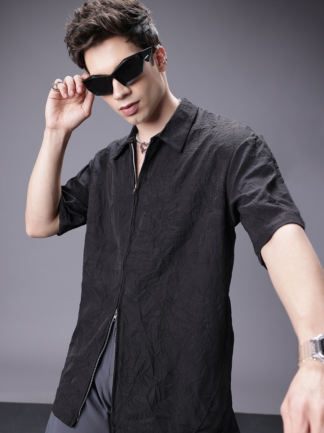 

SOKO STREET Relaxed Fit Front Zip Casual Shirt, Black