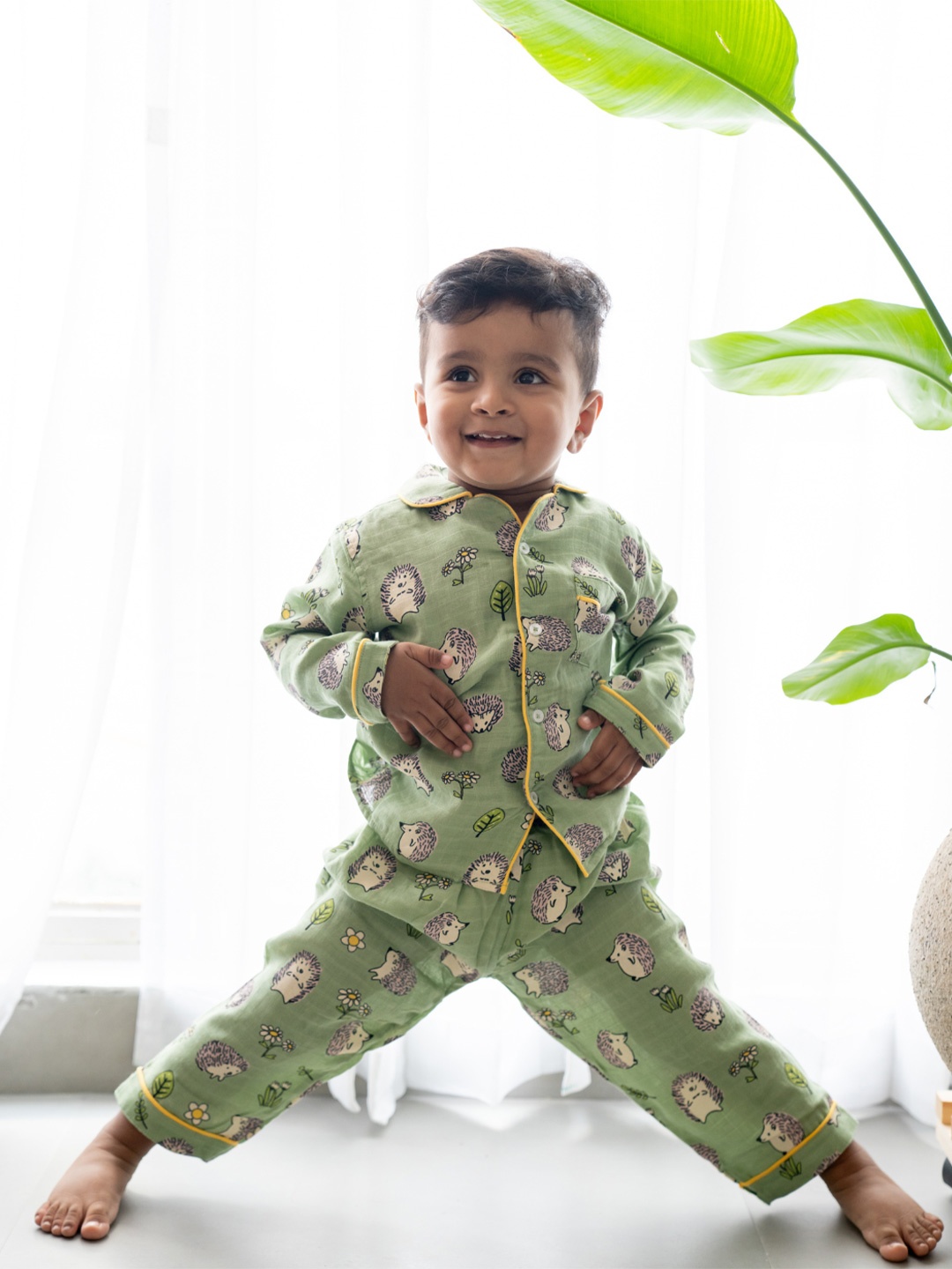 

A Toddler Thing Unisex Kids Printed Night suit, Green