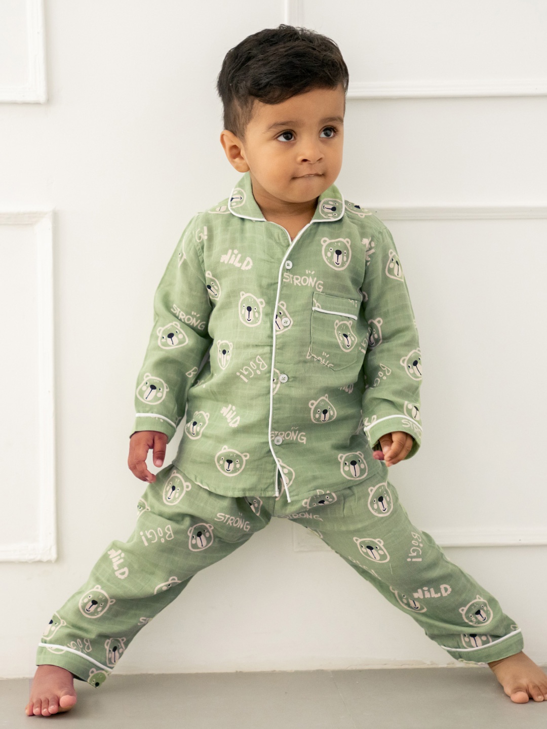 

A Toddler Thing Unisex Kids Printed Night suit, Green