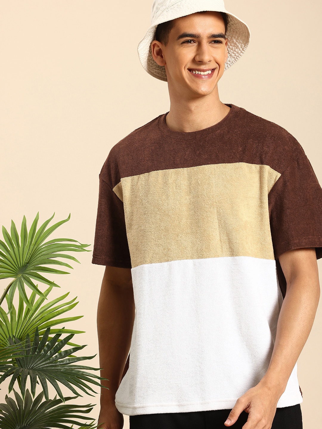 

Mast & Harbour Men Colourblocked Relaxed Fit Anti Odour T-shirt, Coffee brown