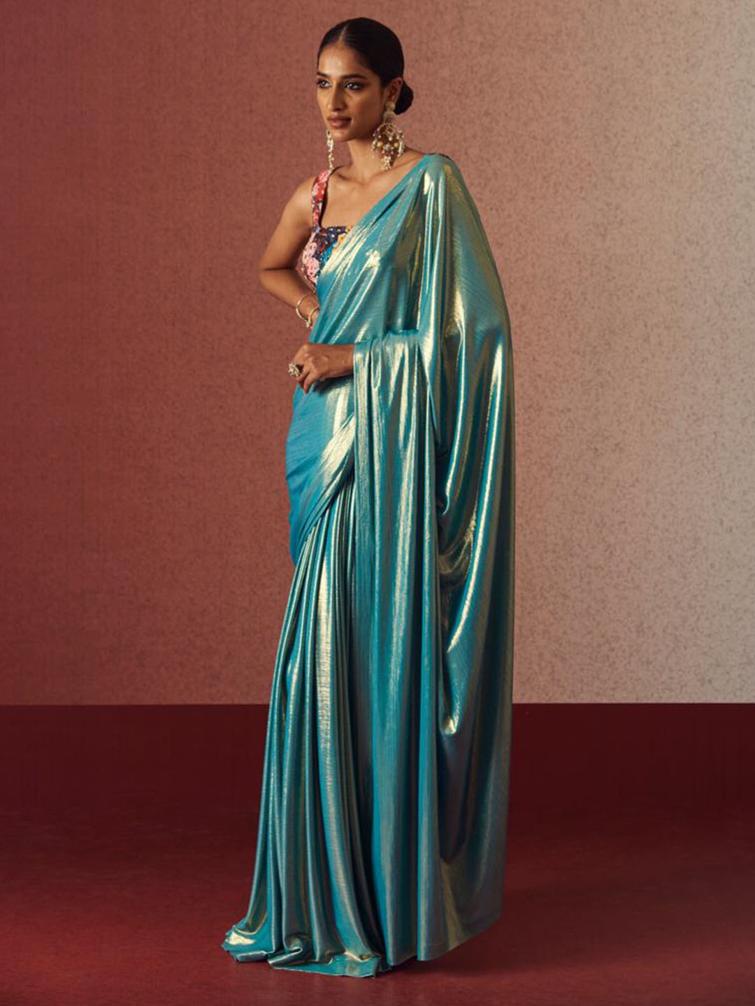 

Geethika kanumilli Mosaic Saree, Blue