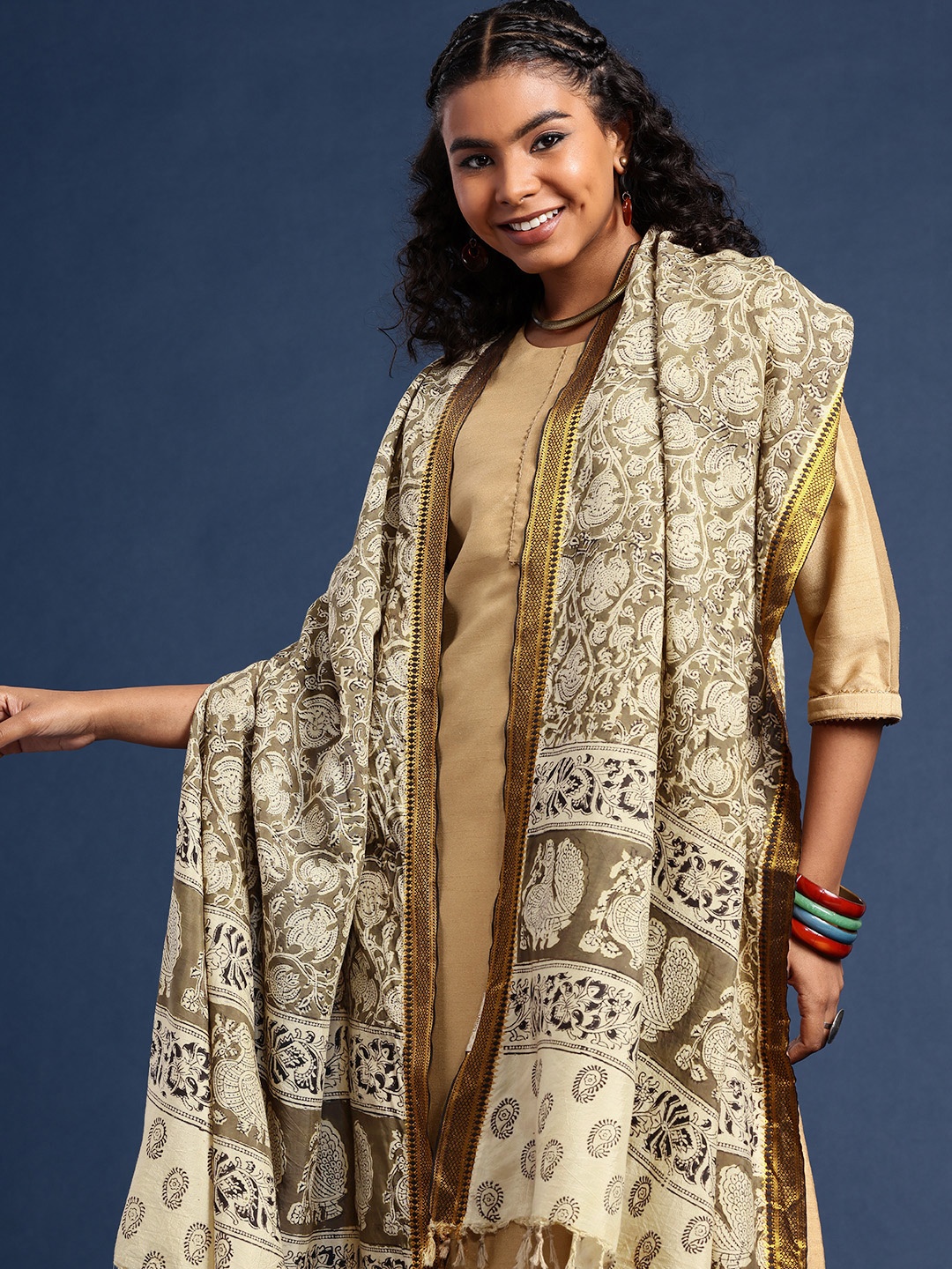 

Taavi Hand Block Printed Kalamkari Dupatta, Olive