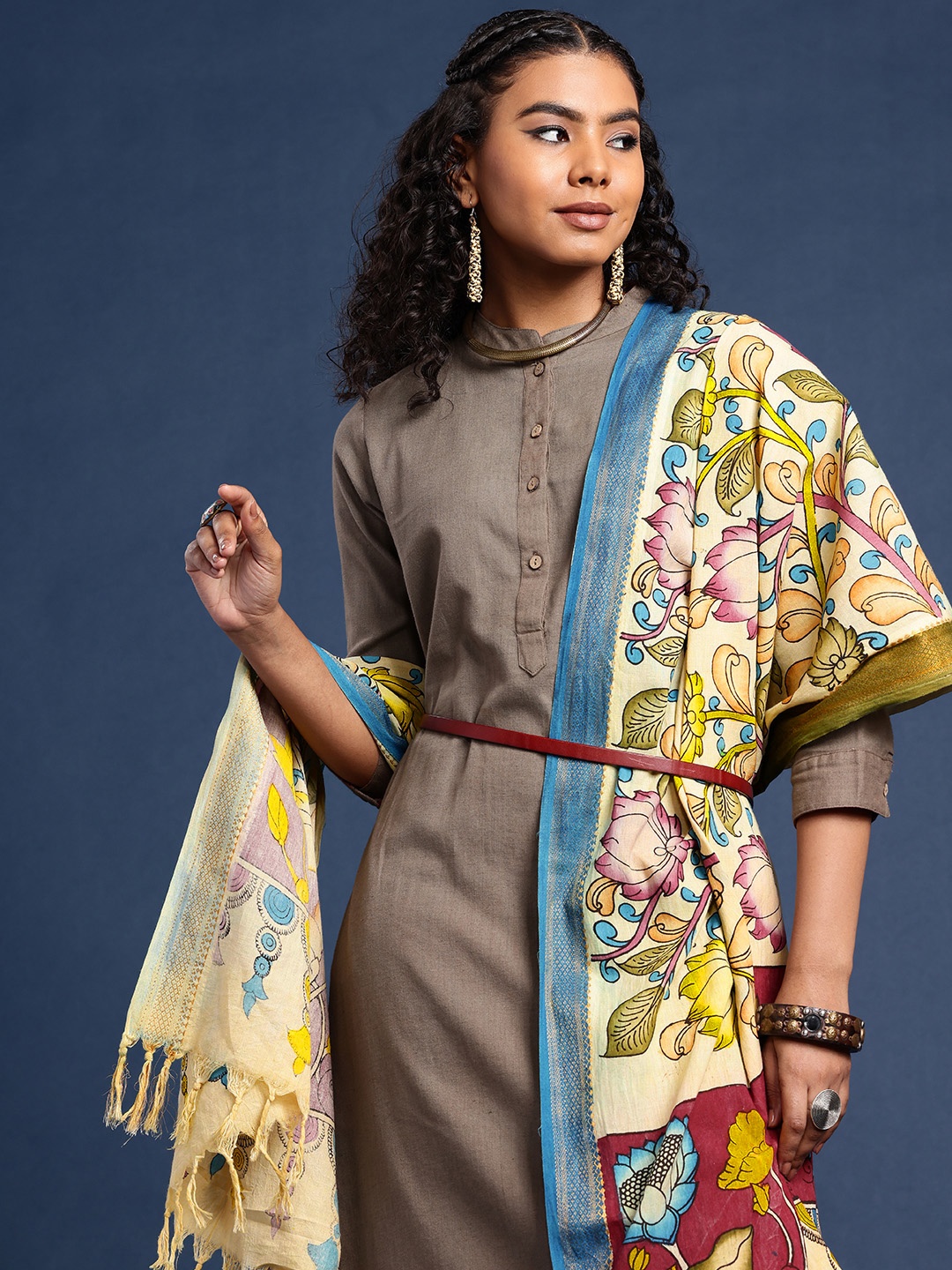

Taavi Hand Painted Kalamkari Dupatta, Beige