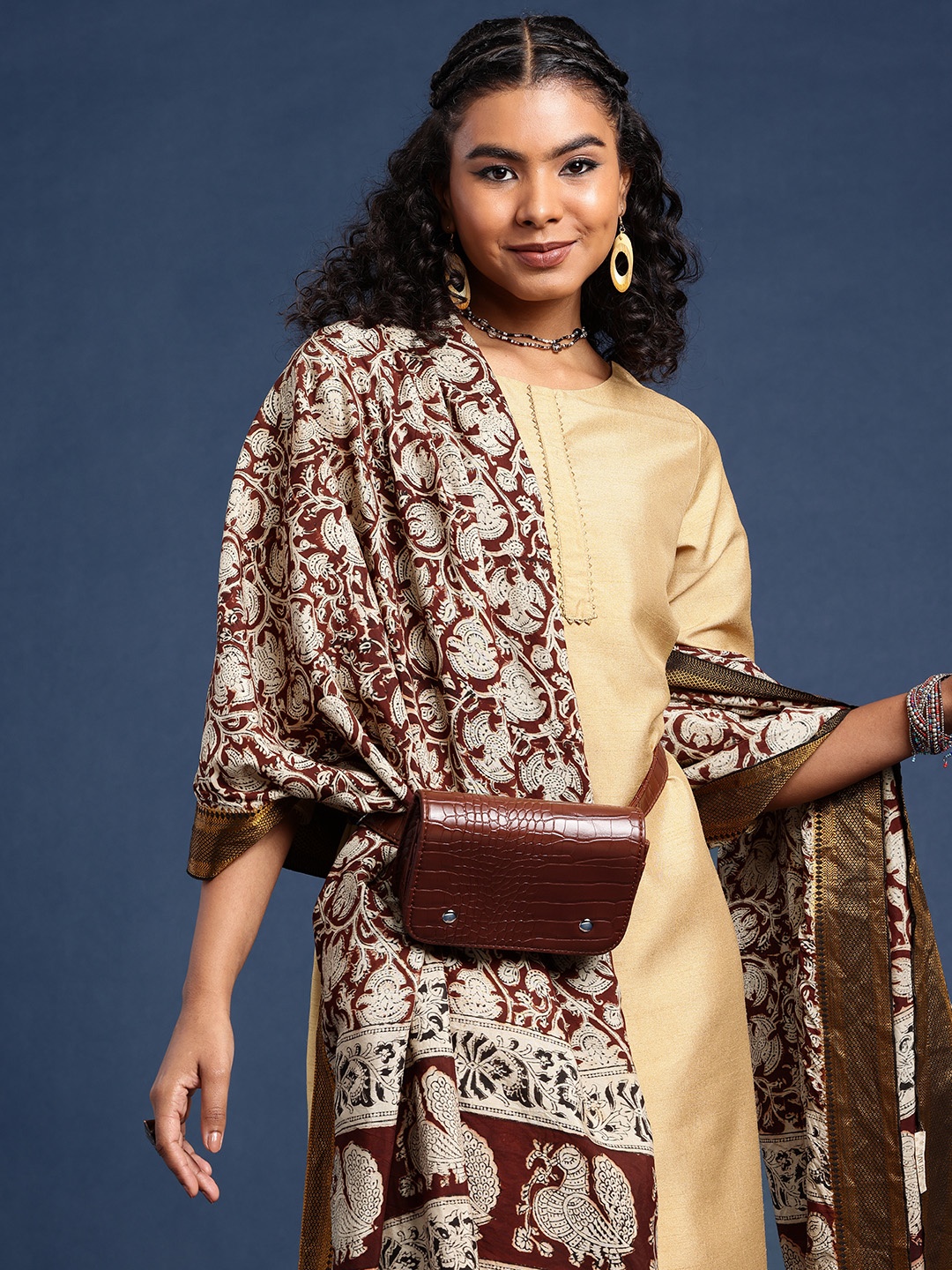 

Taavi Hand Block Printed Kalamkari Dupatta with Zari, Maroon