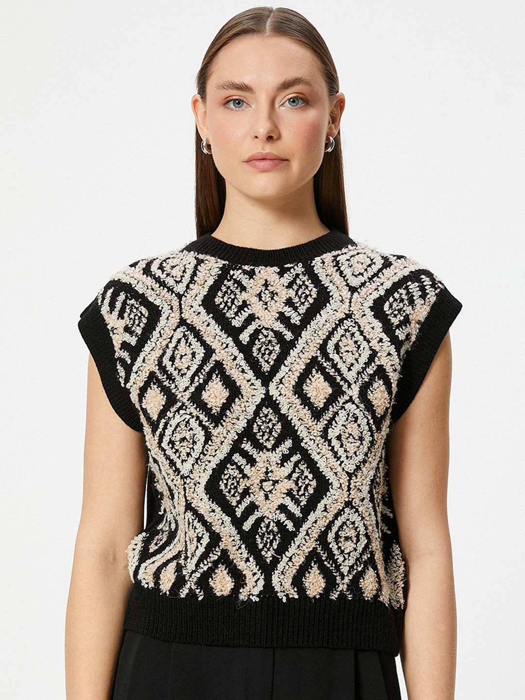 

Koton Self Design Sleeveless Boat Neck Sweater Vest, Pink
