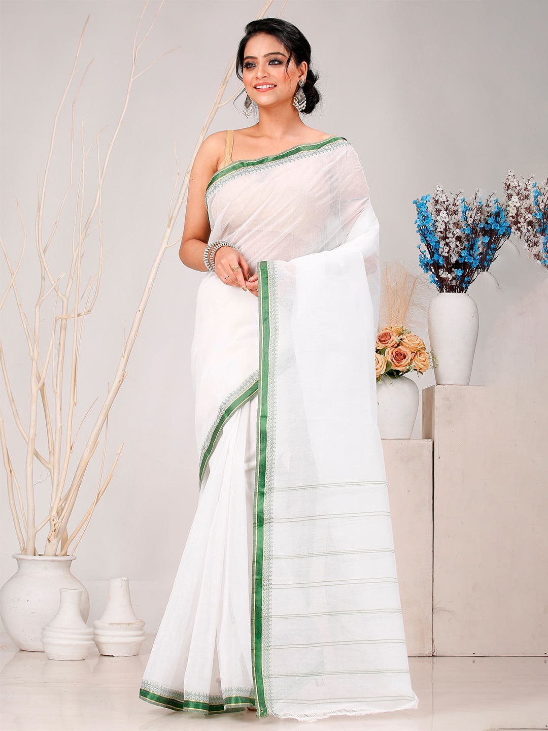 

PuJoy Pure Cotton Taant Saree, White