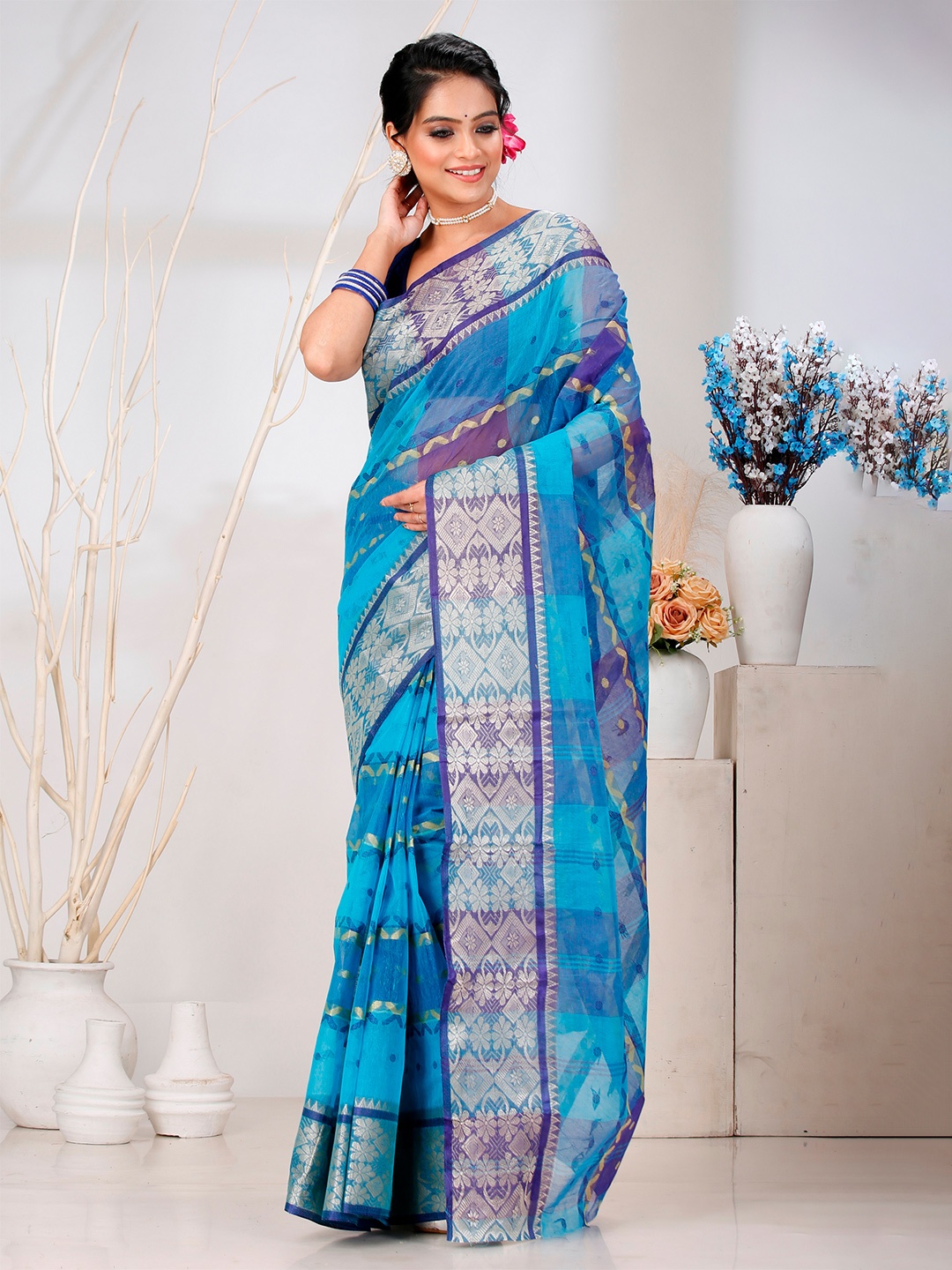 

PuJoy Ethnic Motifs Zari Pure Cotton Taant Saree, Blue