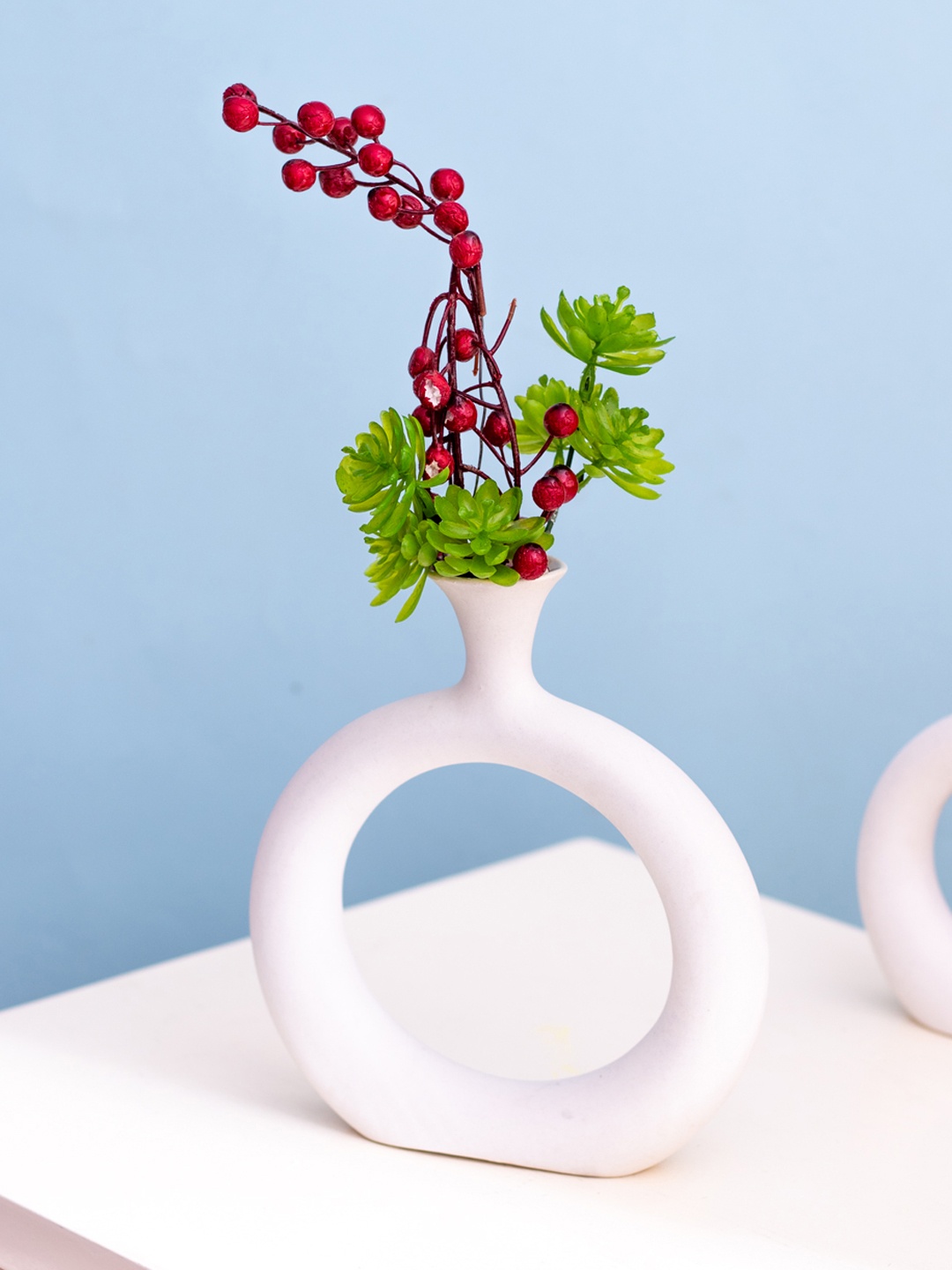 

The Decor Mantra White Textured Flower Vases